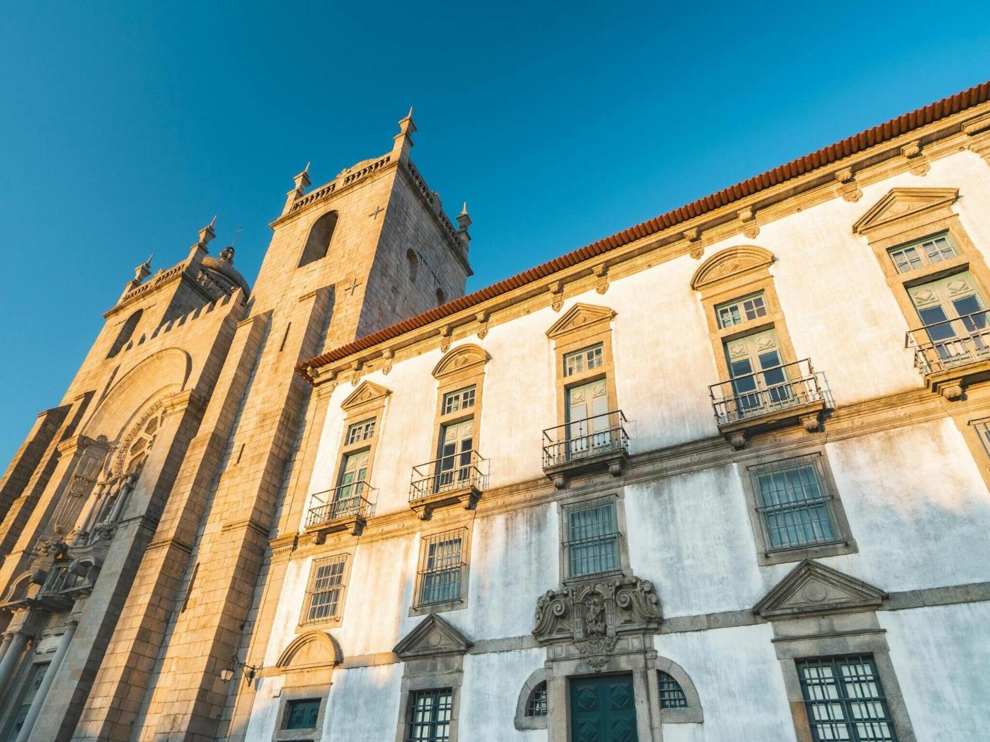 Comfortable In * Oporto